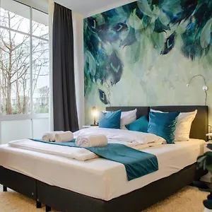 https://urban-escapes-studio-9.com-bavaria.com