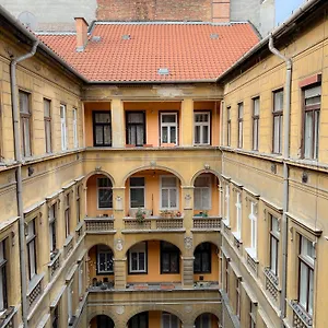 Apartmán In The Centre Of, Budapešť