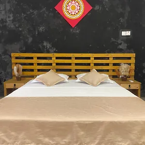https://inside-out.negombohotels.net