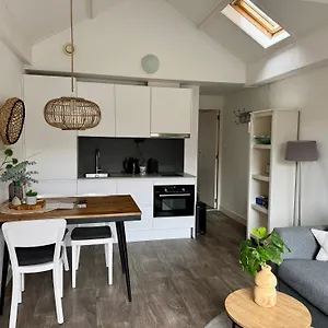 https://shorestay-zandvoort-nice-cosy-beachhouse-near-the-sea.zandvoort-hotels.com